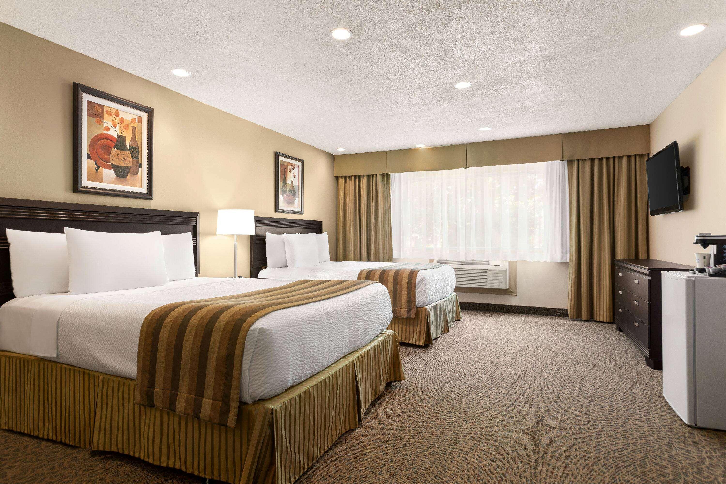 Hotel Days By Wyndham East 3*