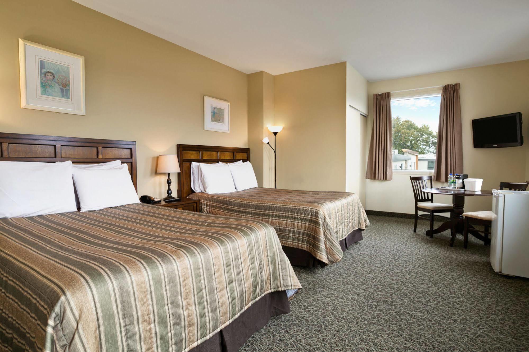 Days By Wyndham East Hotel Montréal