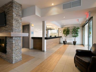 Days By Wyndham East Hotel 3*